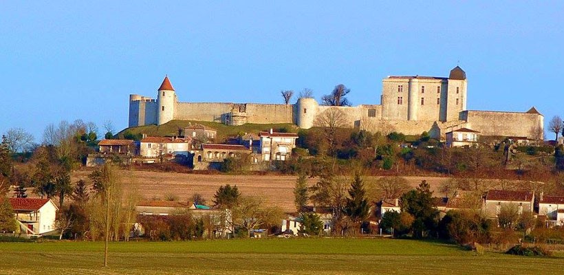Villebois-Lavalette Castle